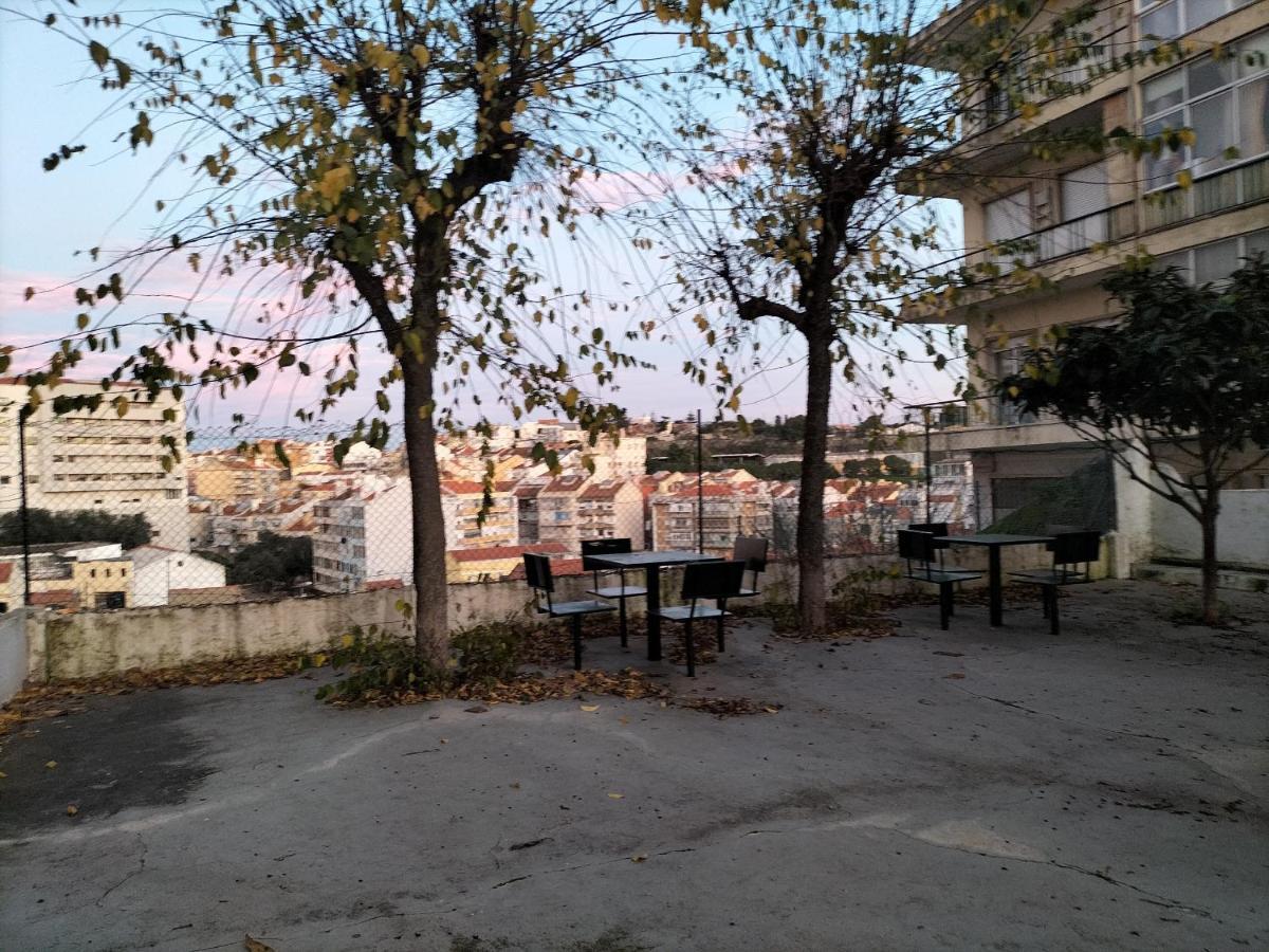 Retreat View Tagu River Lissabon